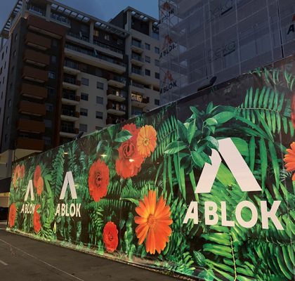 A Blok meš platno
